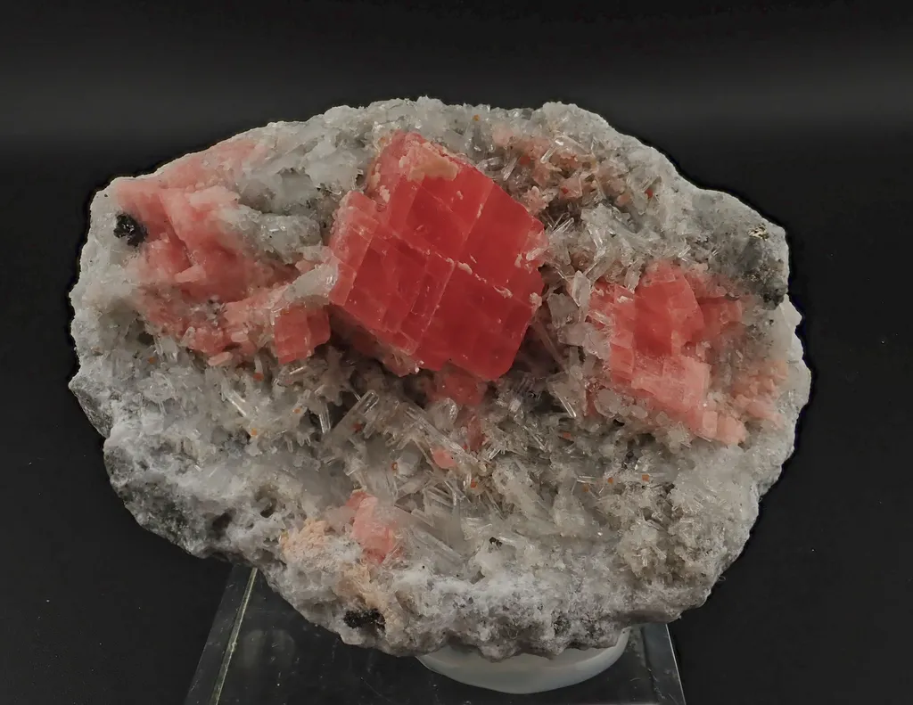 Rhodochrosite with Quartz image