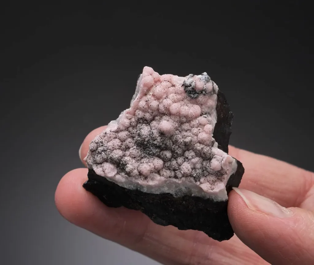 Rhodochrosite with Wulfenite - image 2