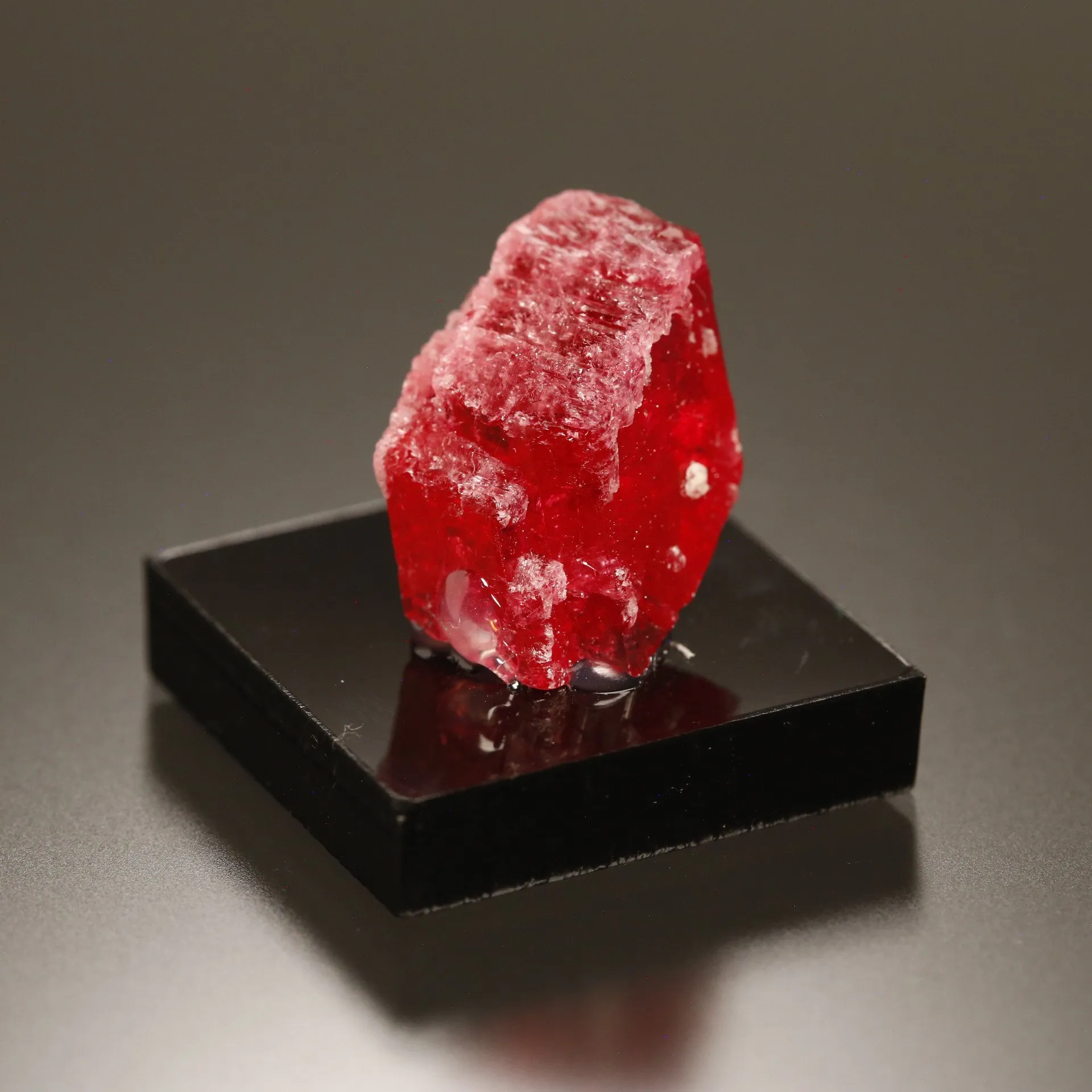 Rhodonite - image 1