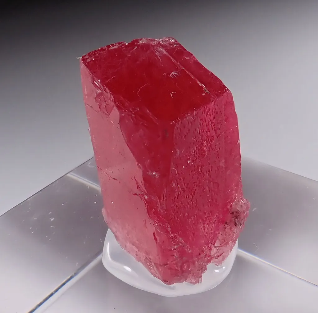 Rhodonite image