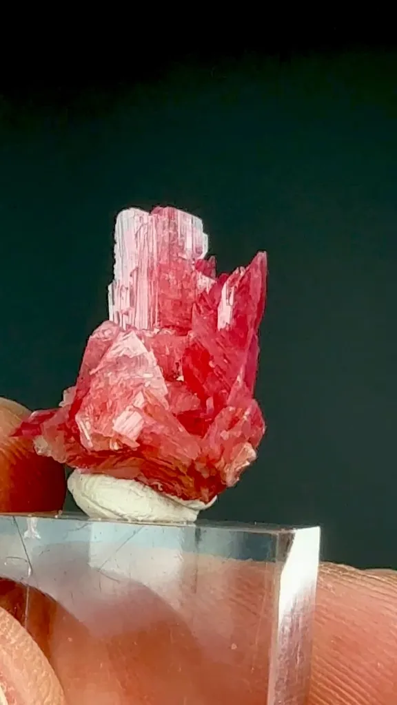 Rhodonite - image 2