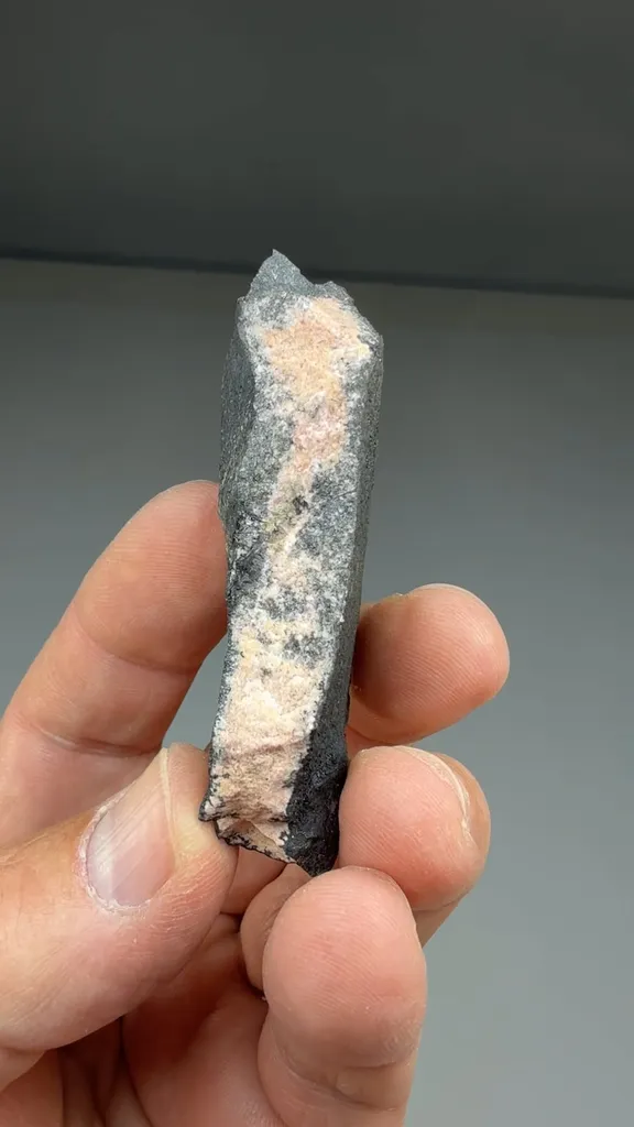 Rhodonite - image 2