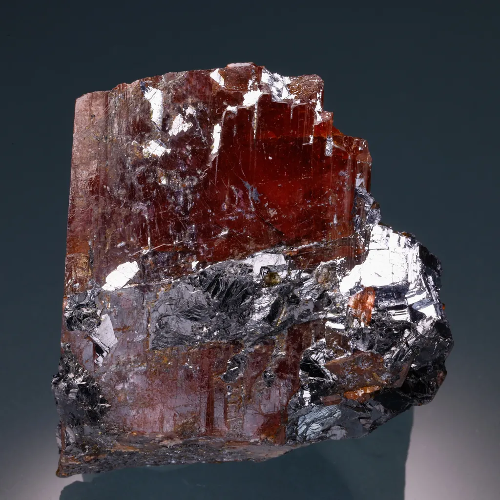 Rhodonite image