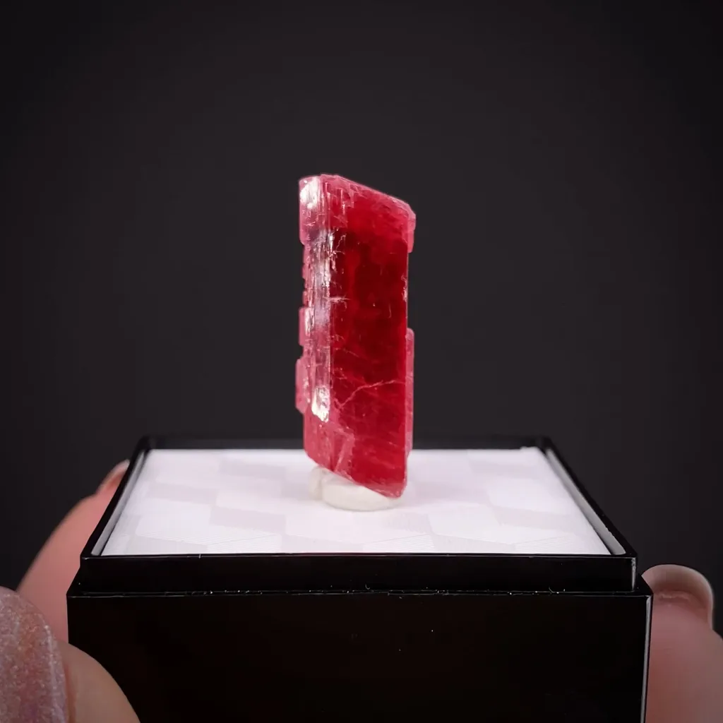 Rhodonite - image 2