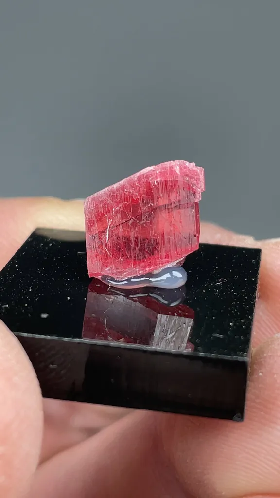 Rhodonite - image 2