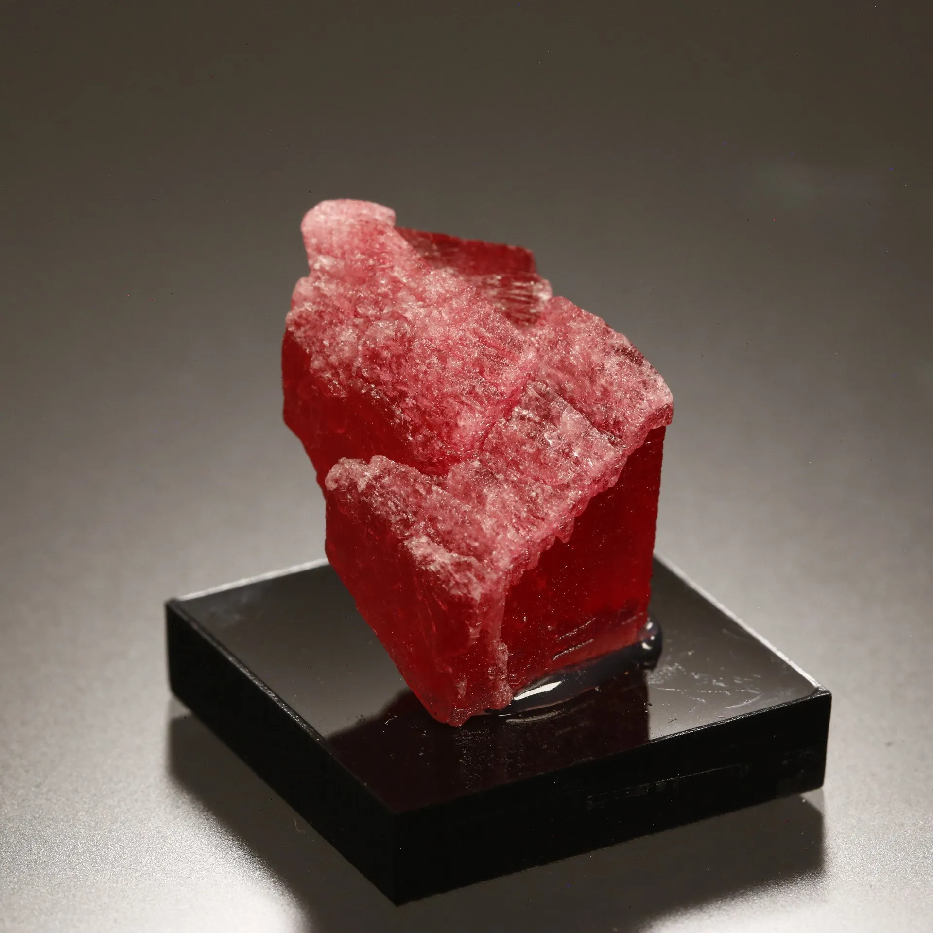 Rhodonite - image 2