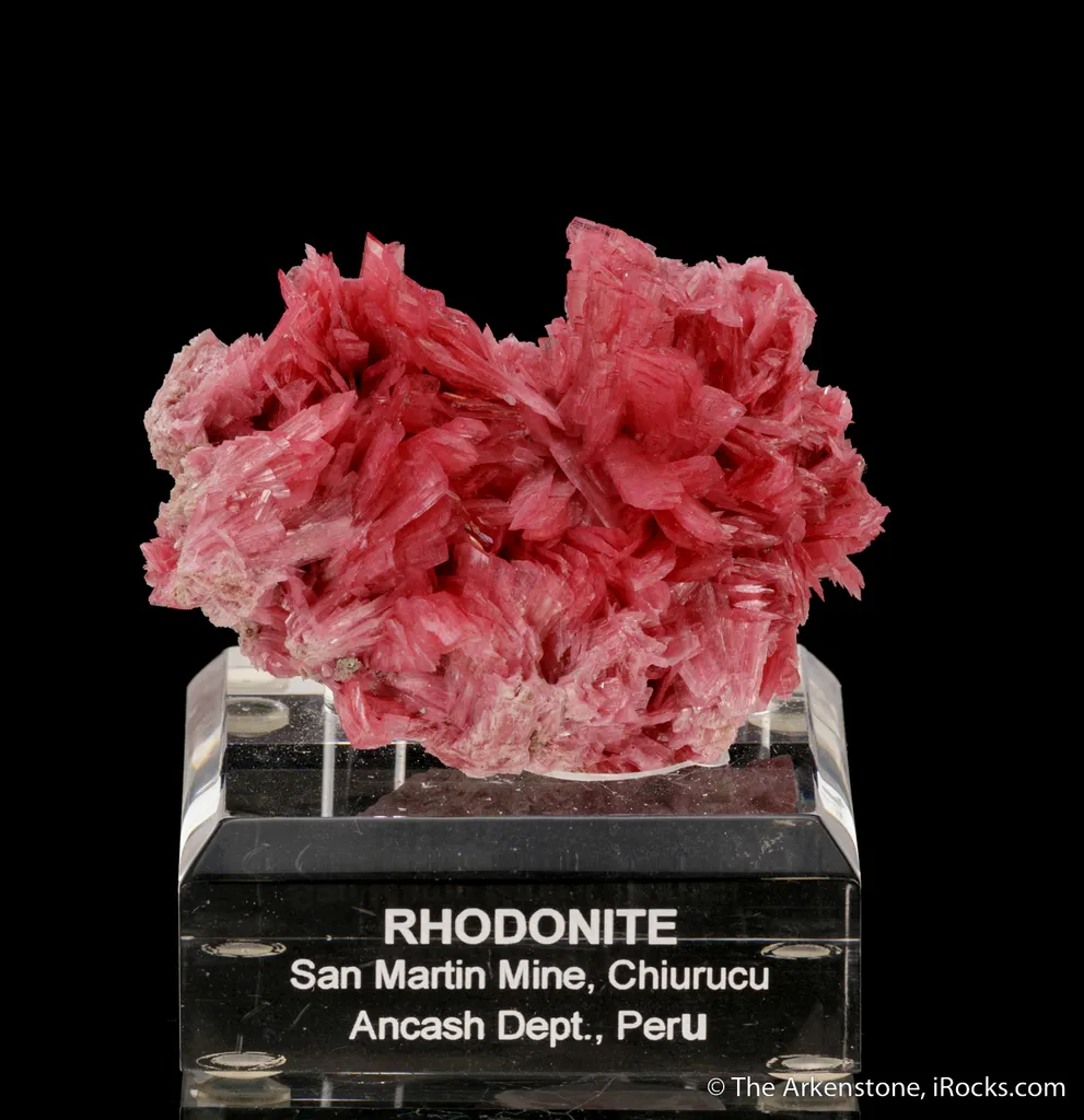 Rhodonite image