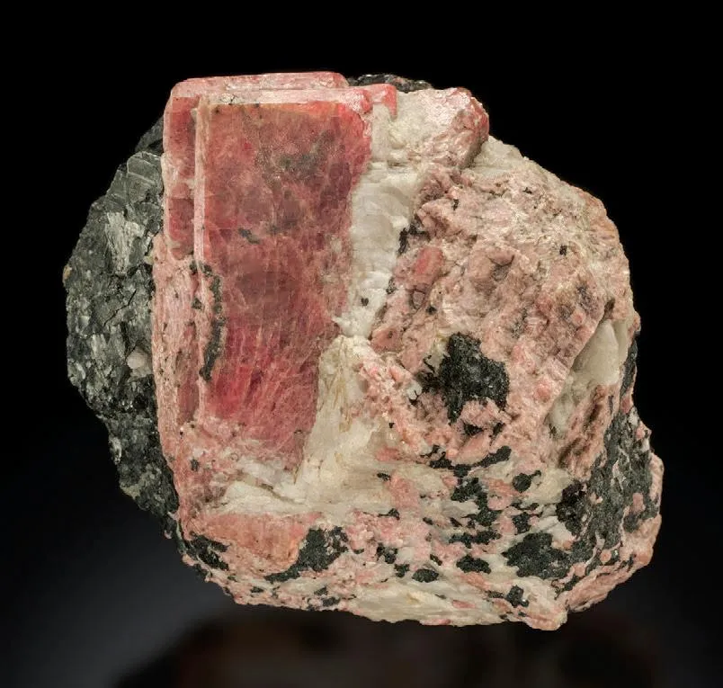 Rhodonite image