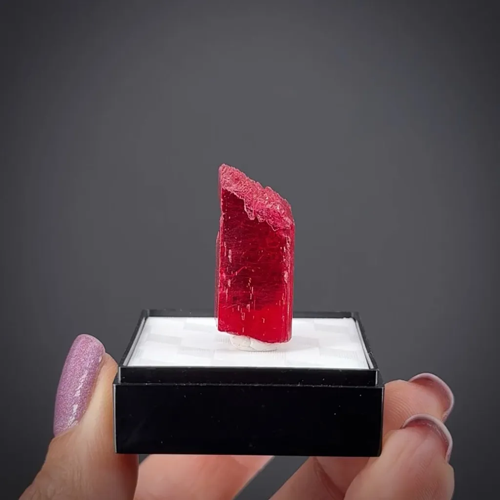 Rhodonite - image 2