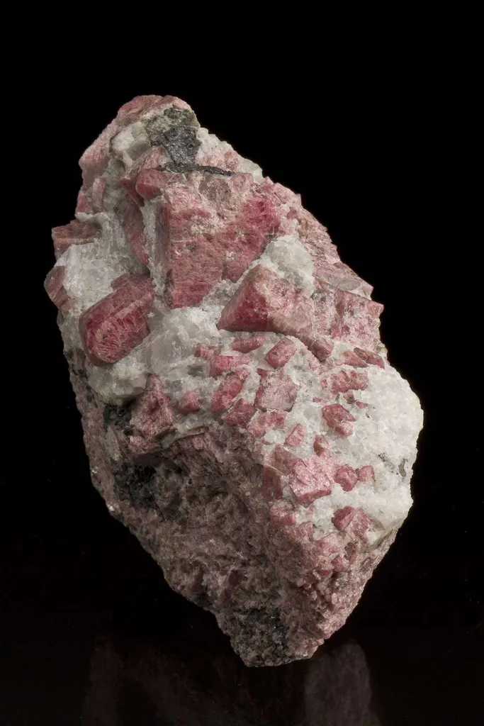 Rhodonite image