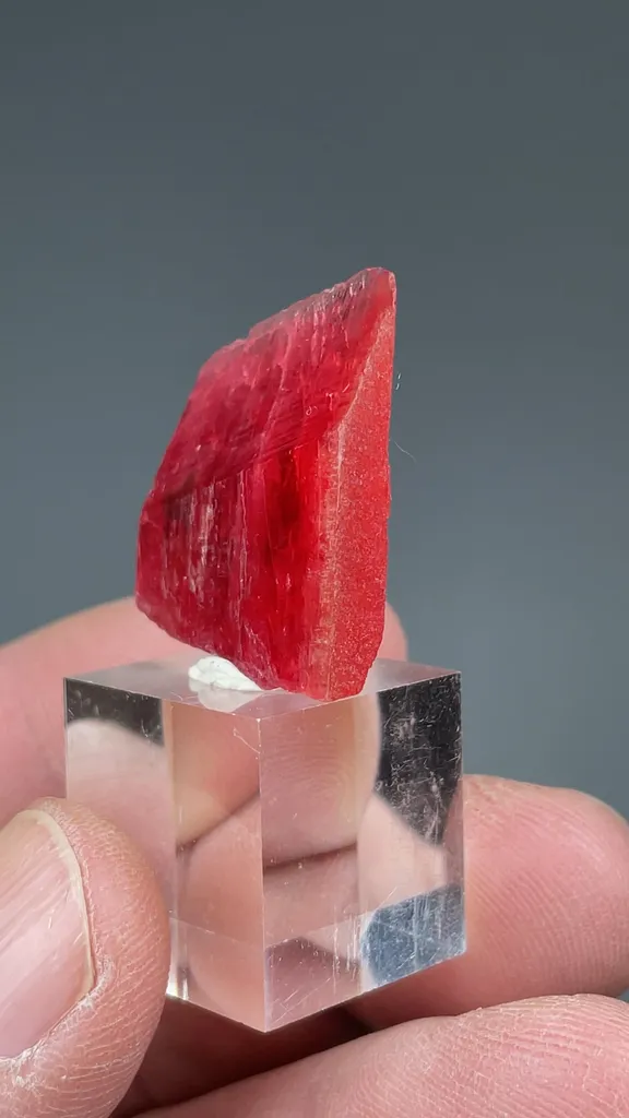 Rhodonite - image 2