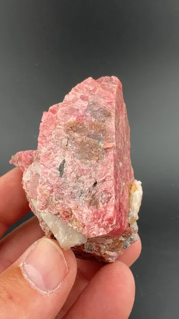 Rhodonite