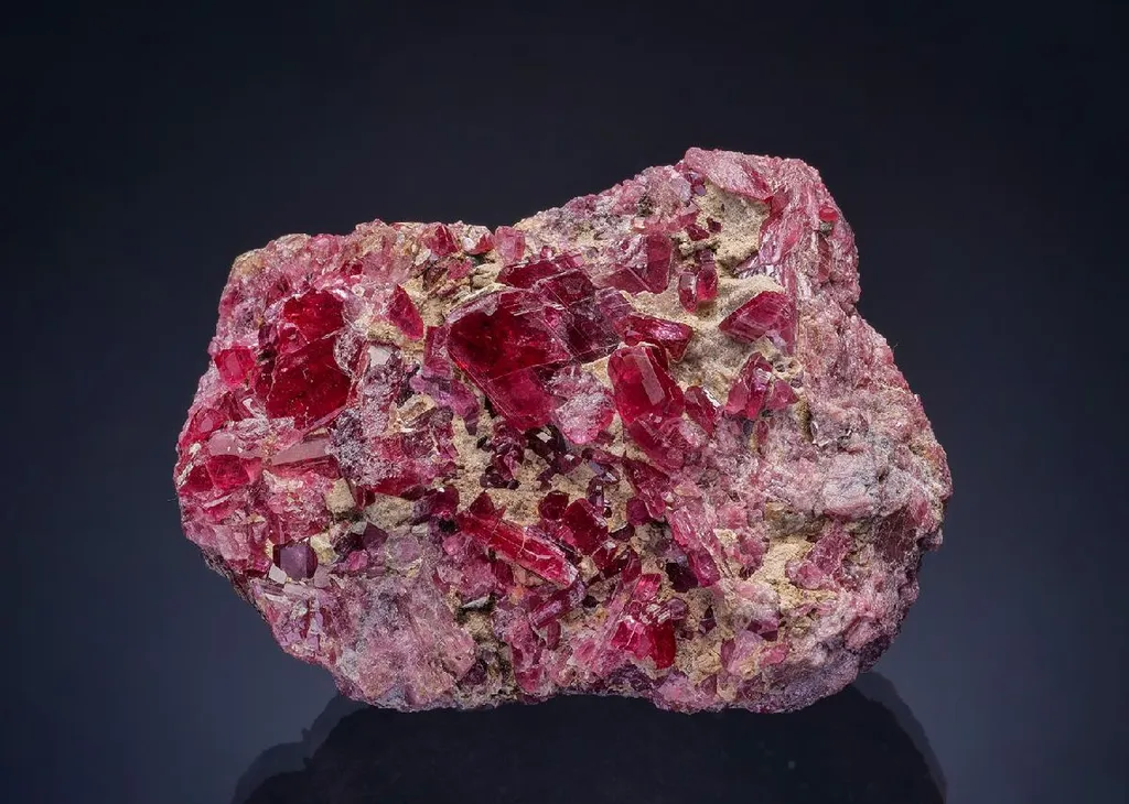 Rhodonite image