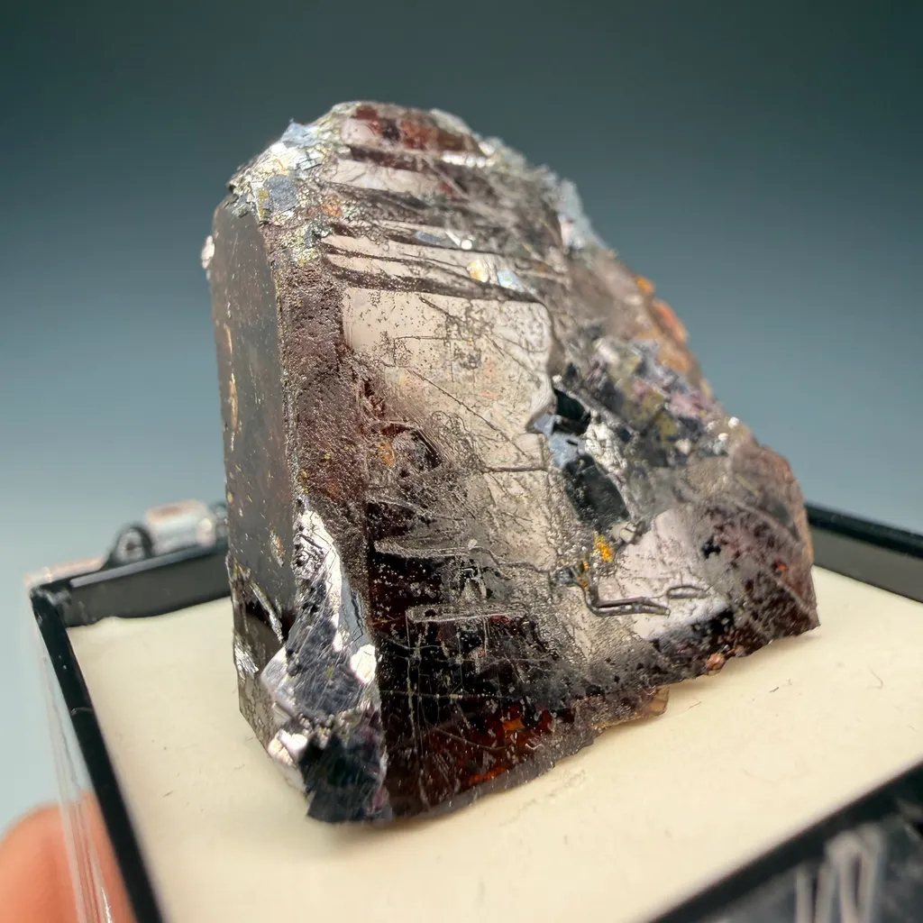 Rhodonite - image 2