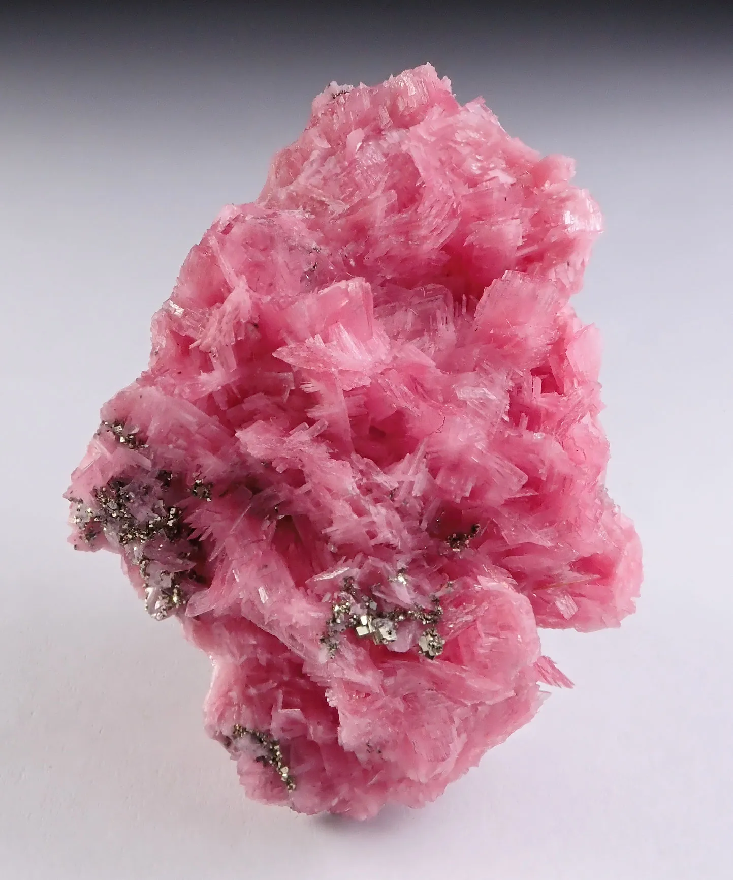 Rhodonite - image 5