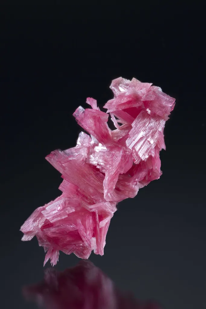 Rhodonite - image 3