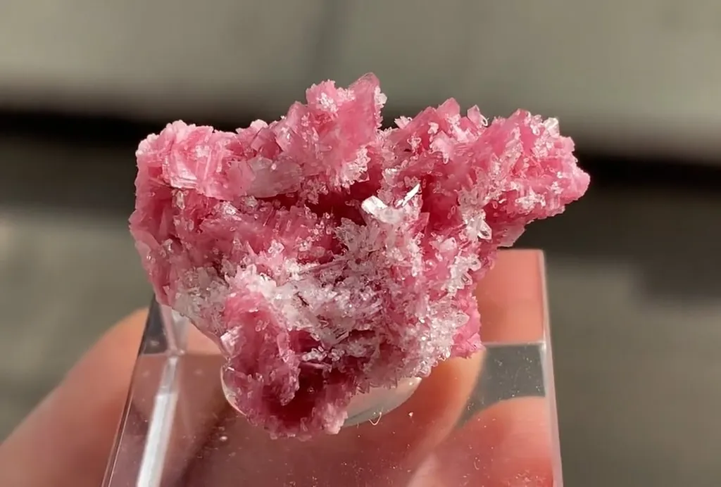 Rhodonite - image 5