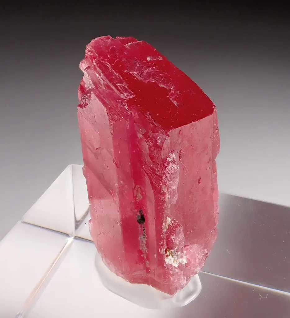 Rhodonite image