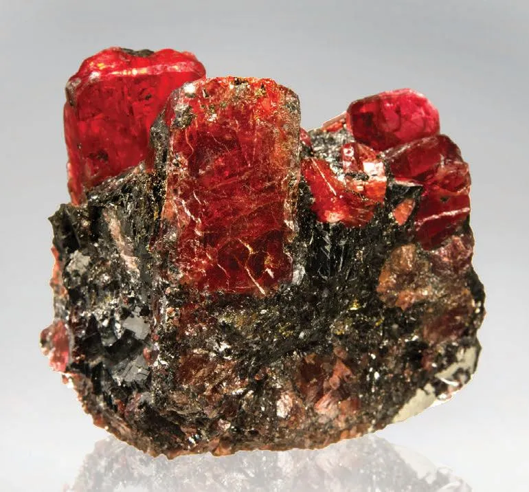 Rhodonite, Calcite image