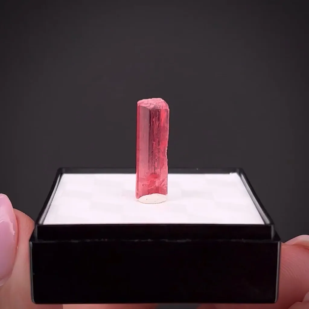 Rhodonite - image 2