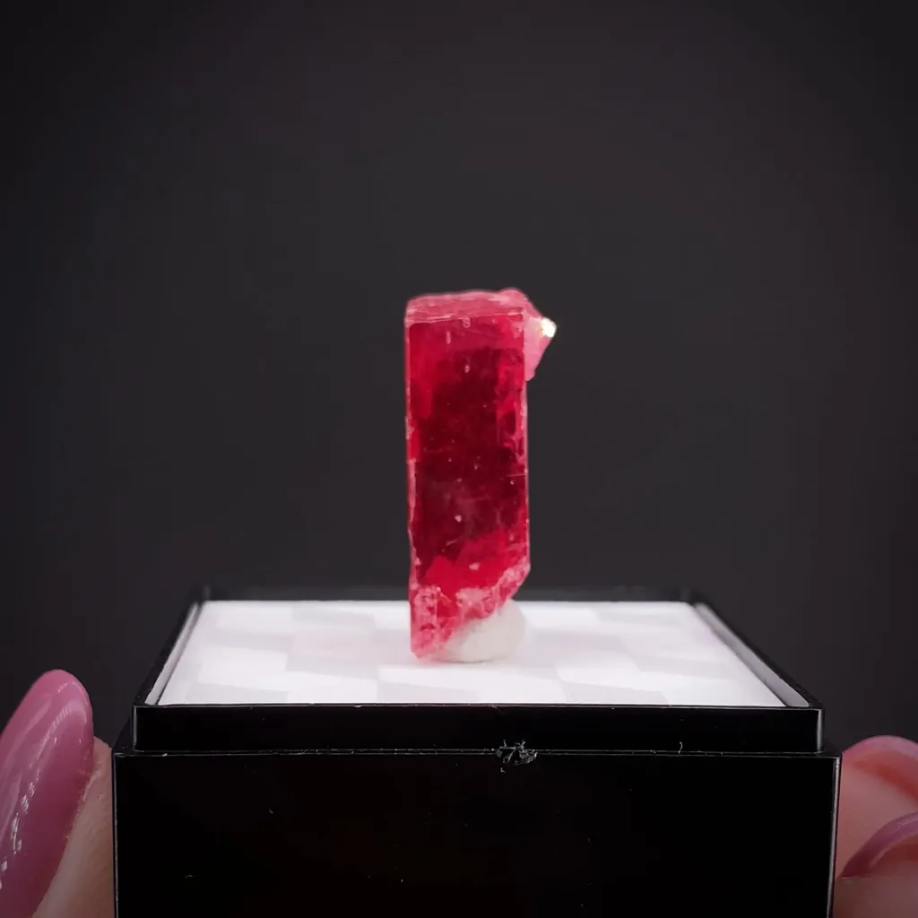 Rhodonite - image 2