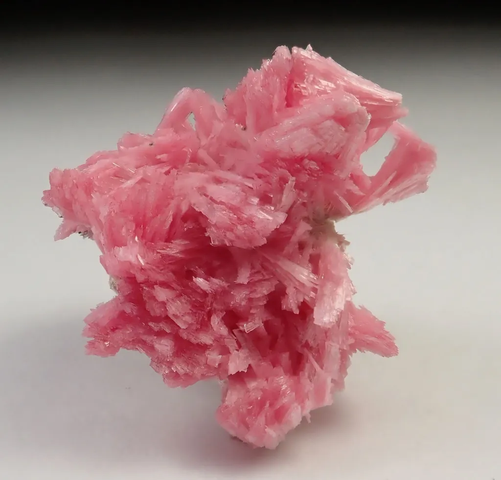 Rhodonite - image 3