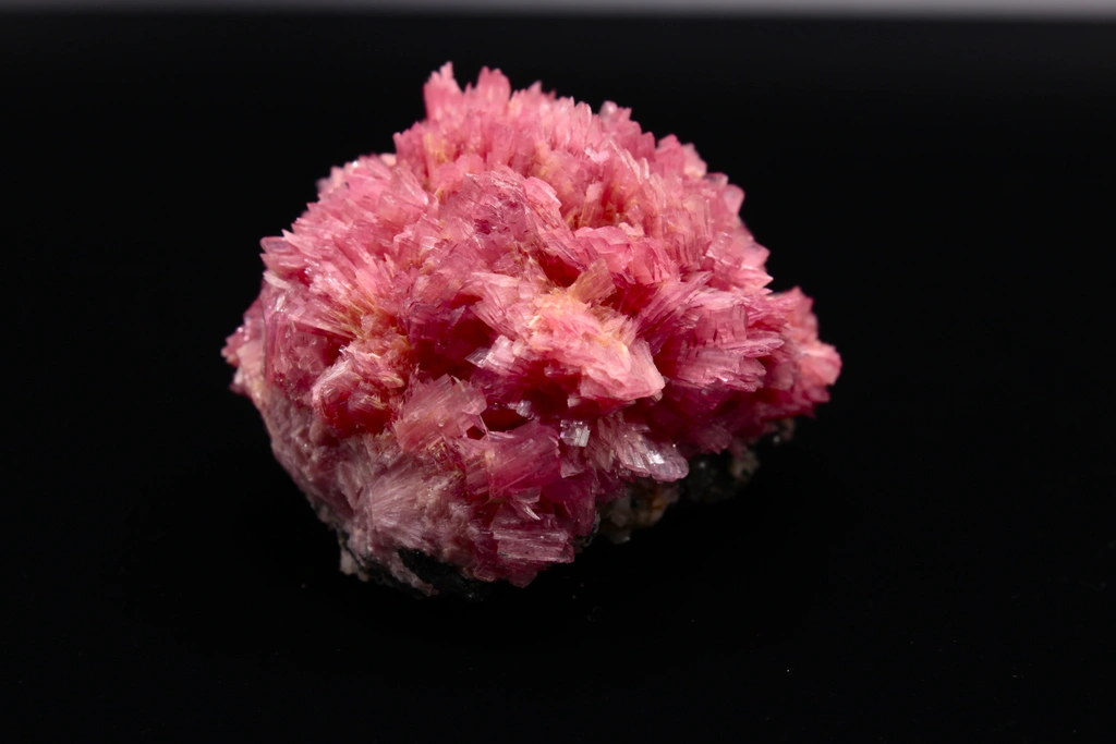 Rhodonite from Peru - image 3