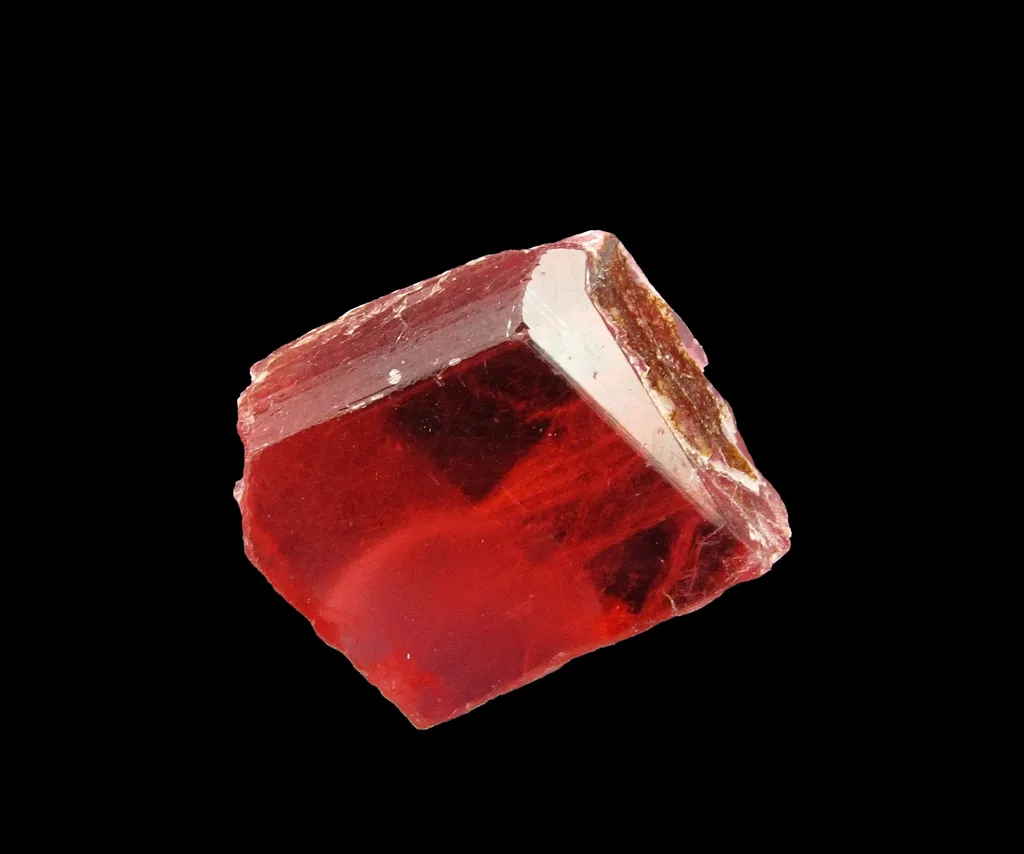 Rhodonite gem crystal image