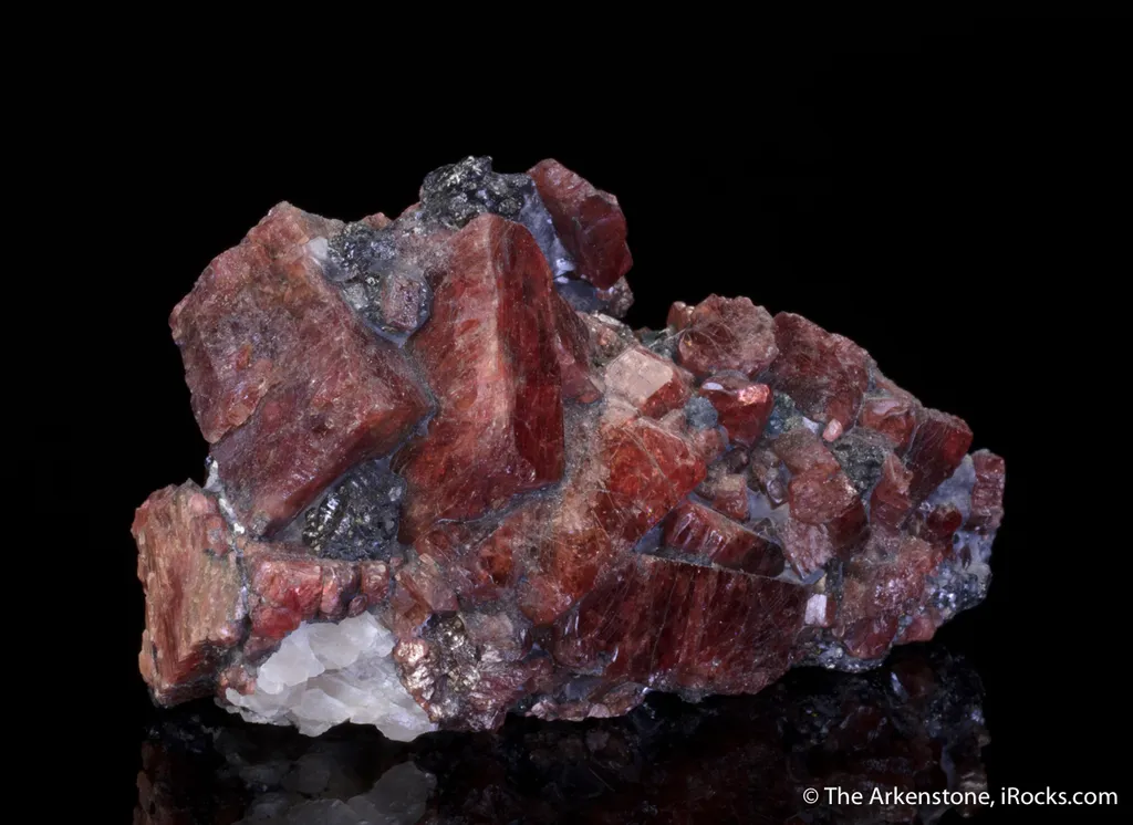 Rhodonite in Galena - image 4