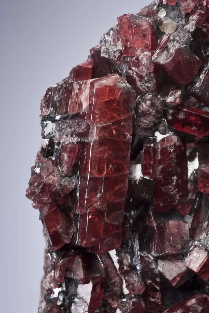 Rhodonite in Galena - image 4