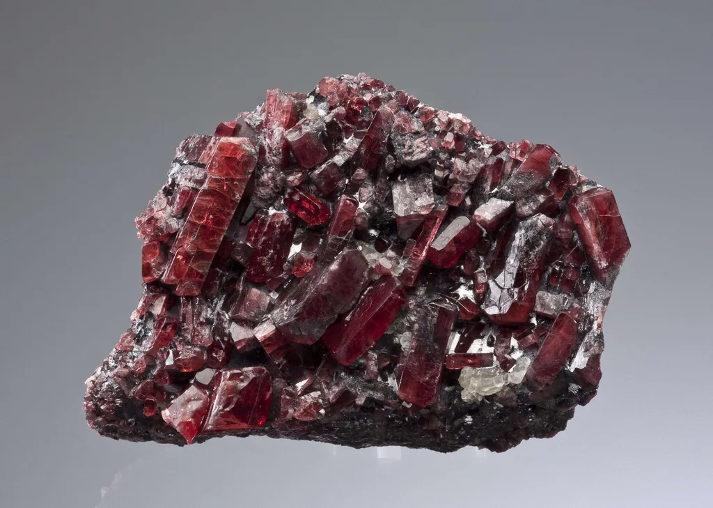 Rhodonite in Galena - image 2