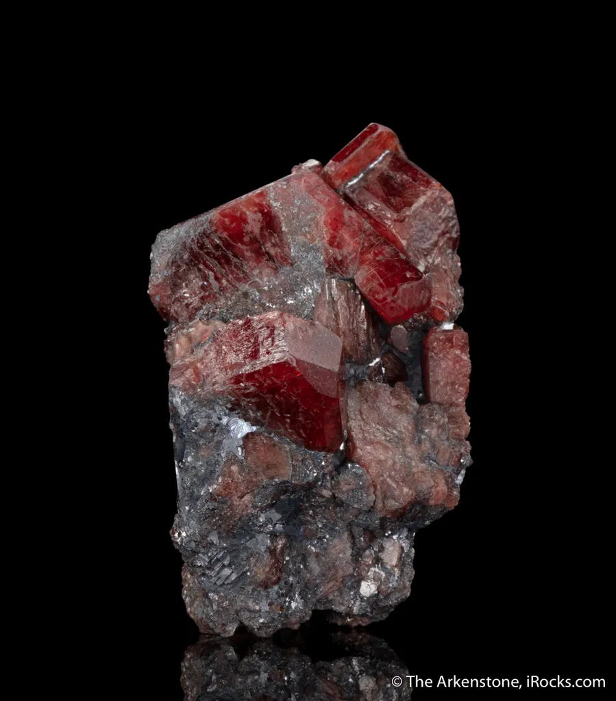 Rhodonite in Galena - image 2