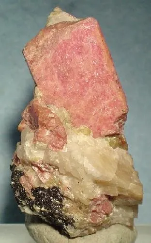 Rhodonite, Willemite, Calcite image