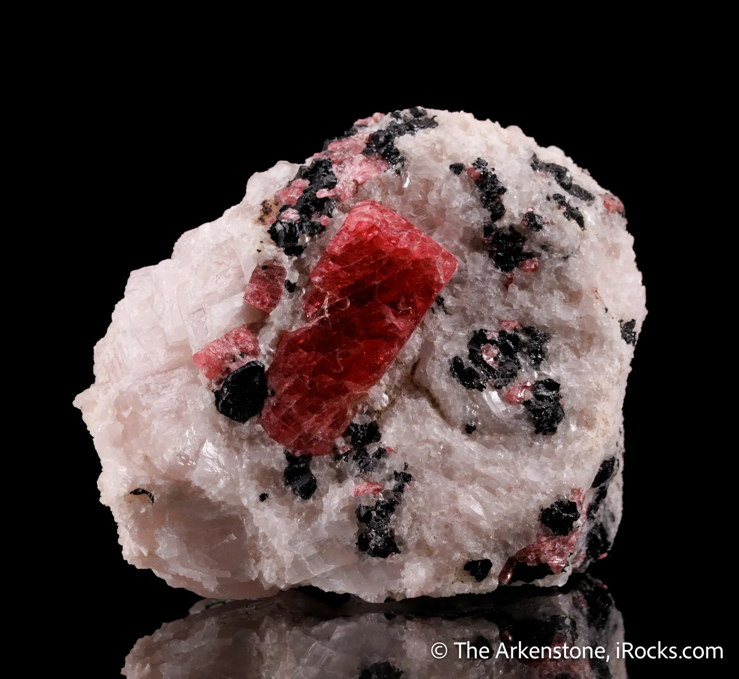 Rhodonite with Franklinite in Calcite - image 4
