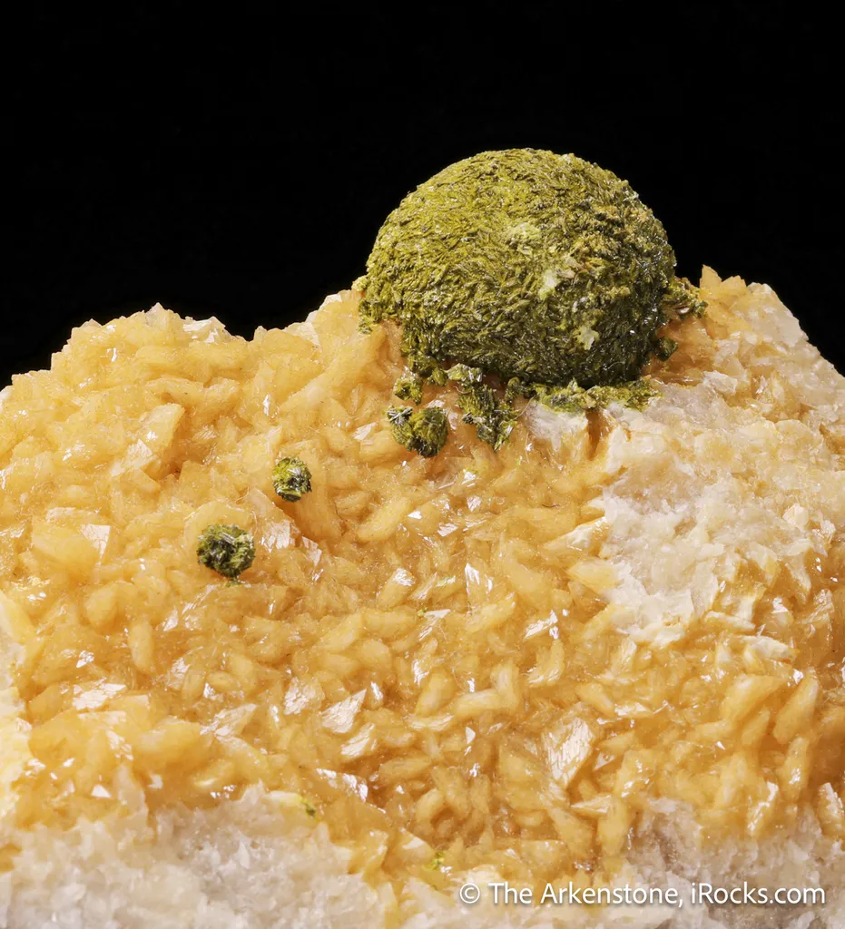 Rodalquilarite with Alunite, Jarosite & Quartz - image 5