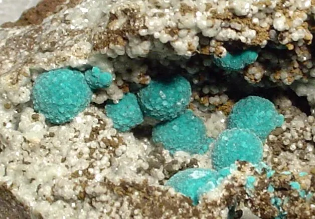 Rosasite, Smithsonite - image 2
