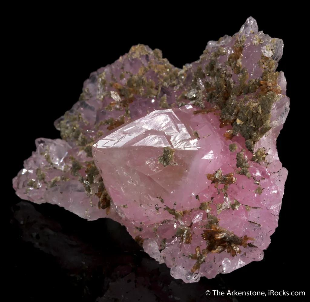 Rose Quartz, Eosphorite, Zanazziite  (illustrated) - image 2