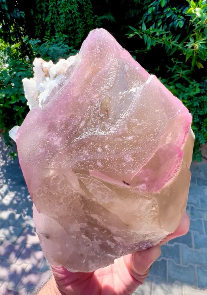 Rose quartz from Afghanistan, Nuristan, Paprok - image 7