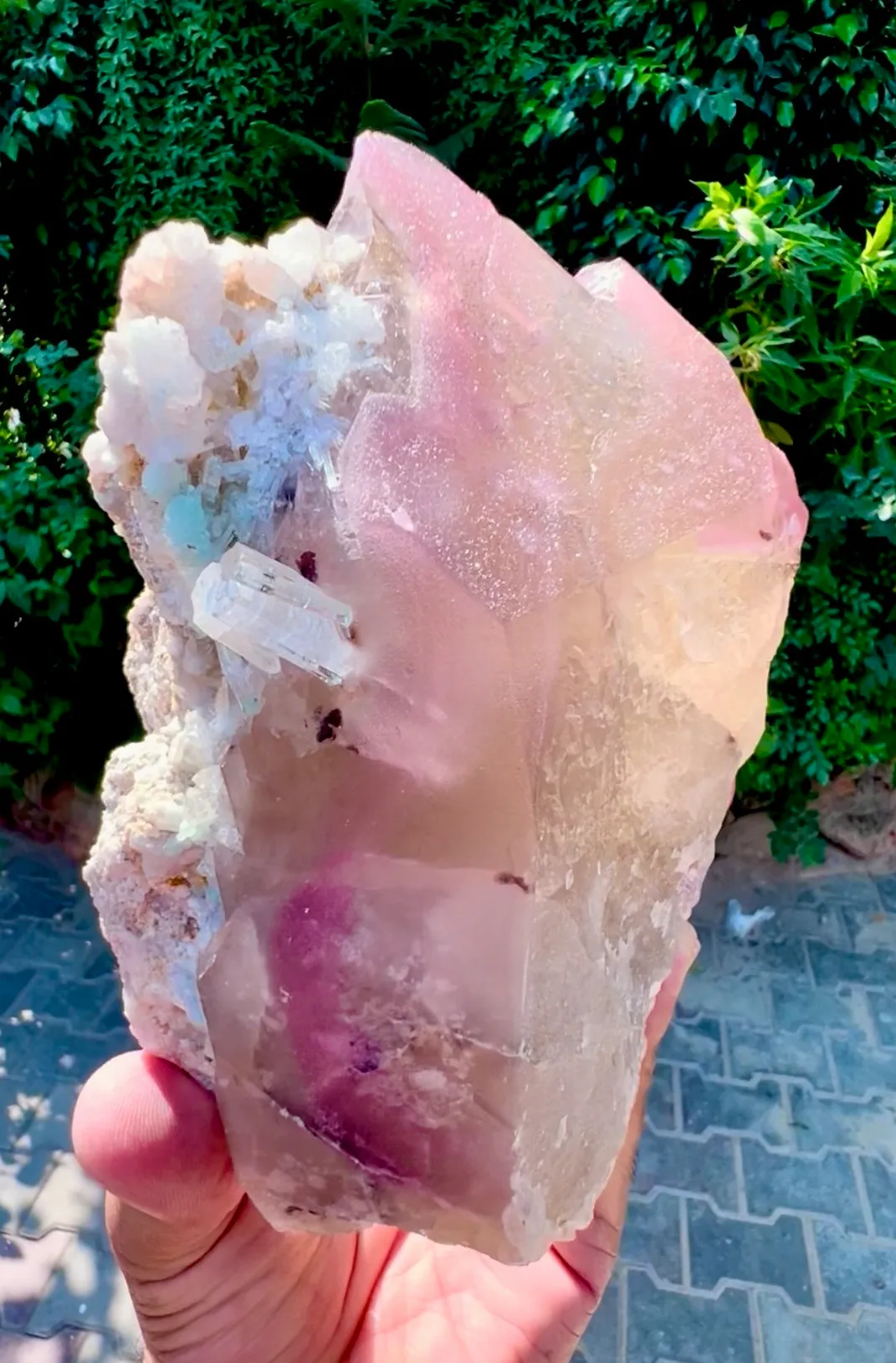 Rose quartz from Afghanistan, Nuristan, Paprok - image 3