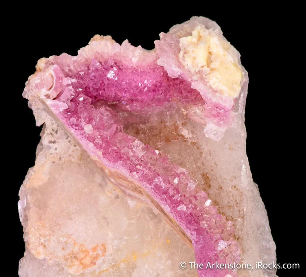 Rose Quartz on Quartz image