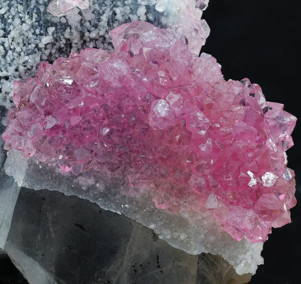 Rose quartz & smoky quartz on elbaite - image 2