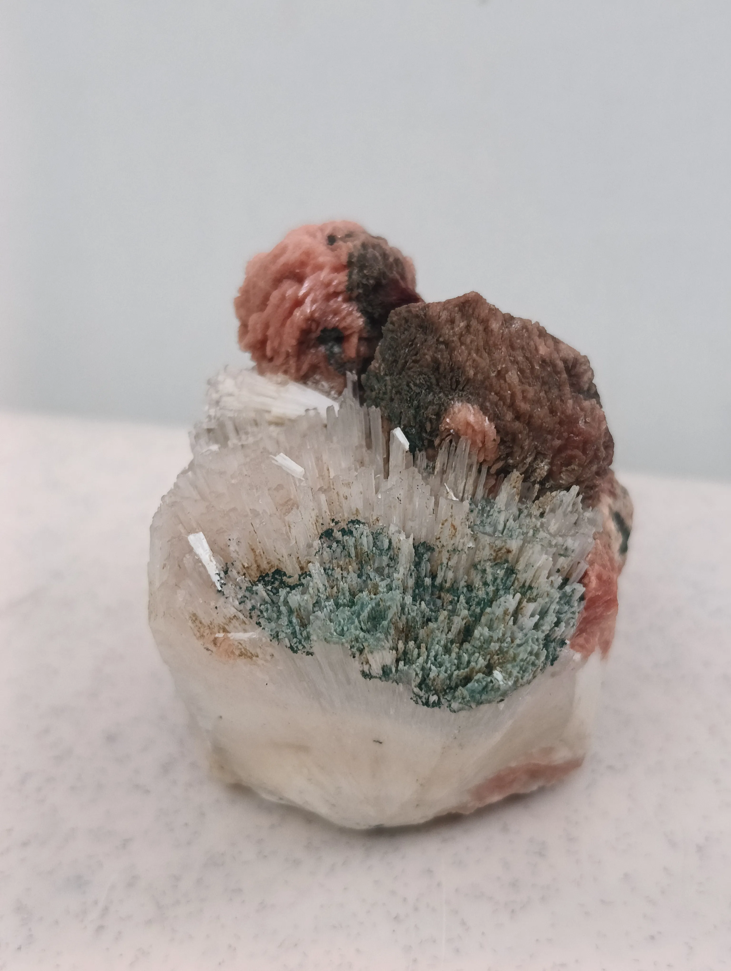 Rose stilbite scolocites - image 6