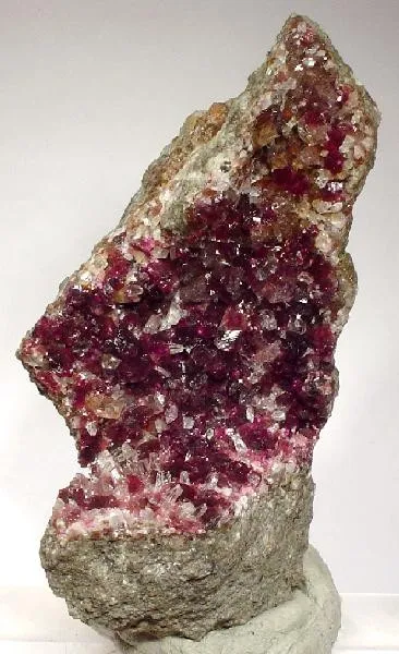 Roselite image