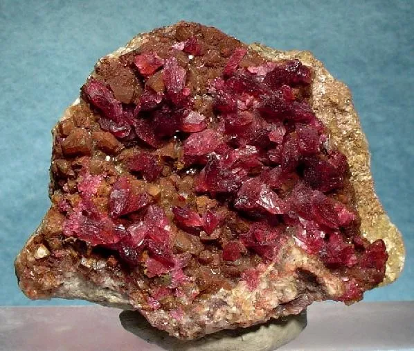 Roselite image