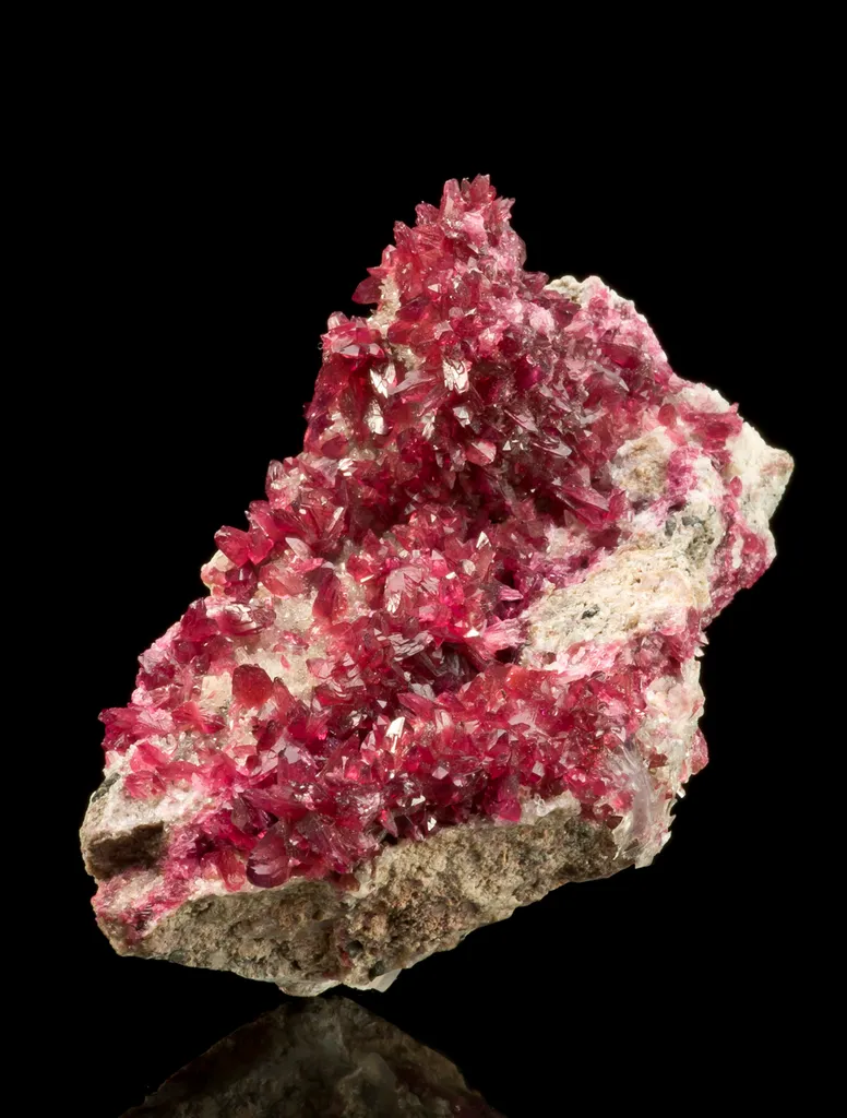 Roselite image
