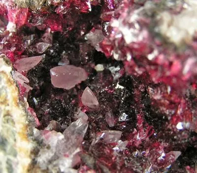 Roselite, Calcite (Var: Cobaltoan Calcite) - image 2