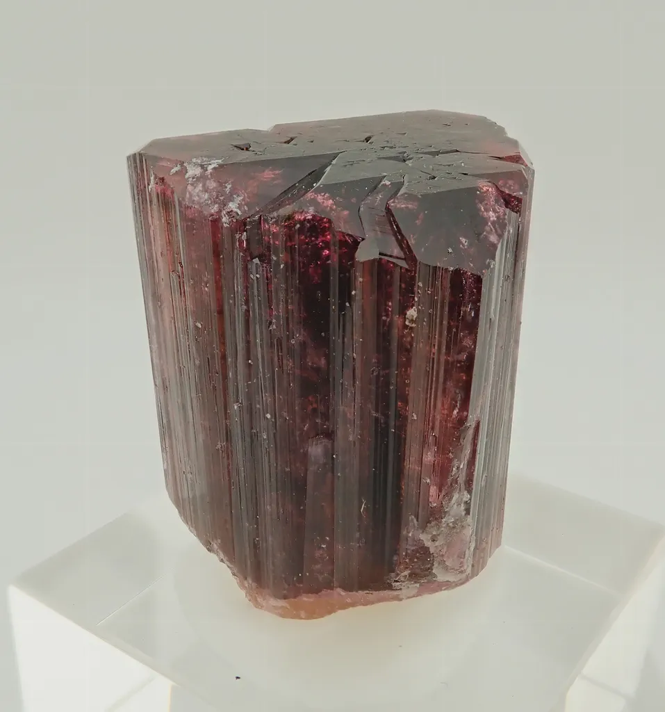 Rubellite (Elbaite) - image 4
