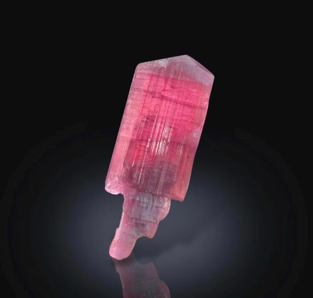 Rubellite from Afghanistan, Nuristan, Paprok image
