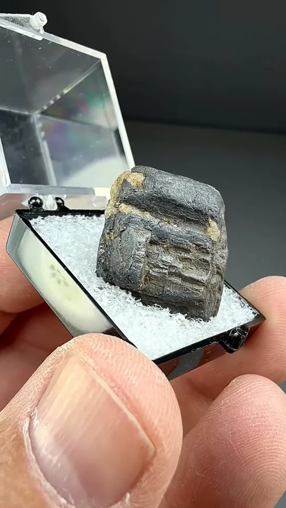 Rutile - image 2