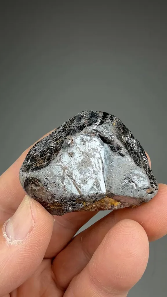 Rutile image